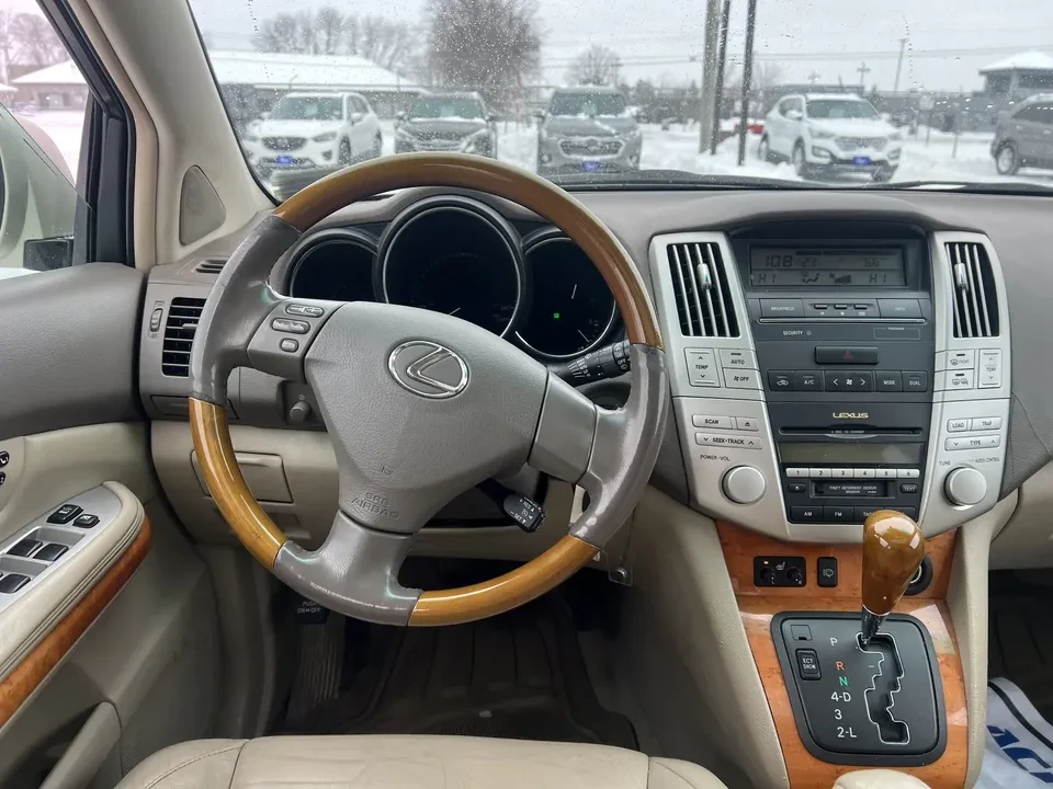 2005 Lexus RX 2nd Gen - Image 9 of 17
