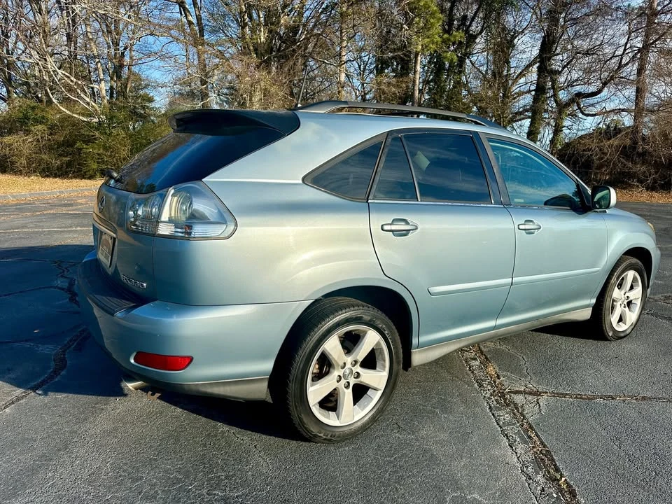 2005 Lexus RX 2nd Gen - Image 3 of 16