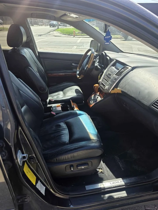 2005 Lexus RX 2nd Gen - Image 4 of 6