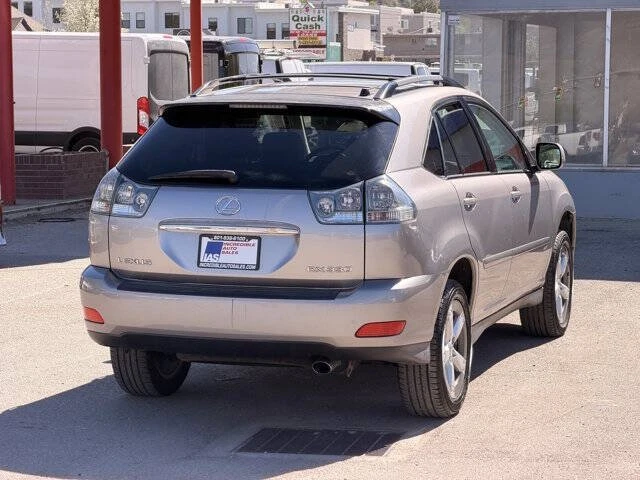 2005 Lexus RX 2nd Gen - Image 2 of 20