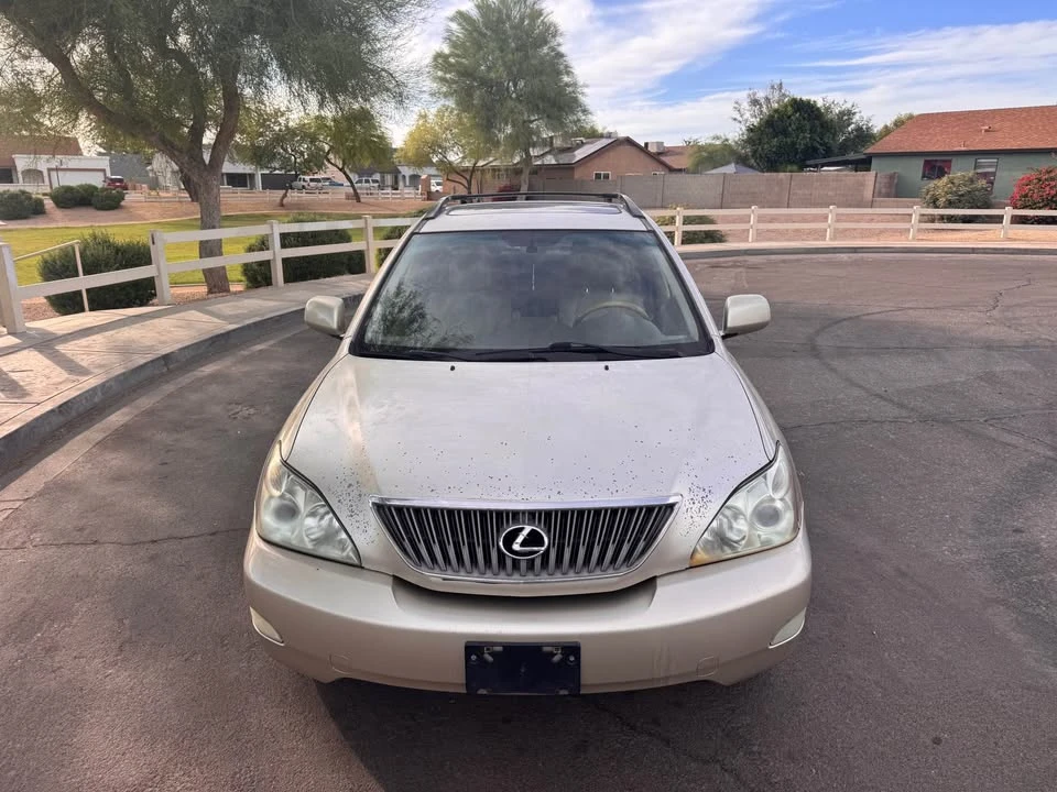 2005 Lexus RX 2nd Gen - Image 2 of 10