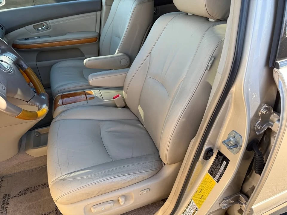 2005 Lexus RX 2nd Gen - Image 12 of 20