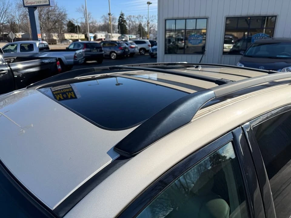 2005 Lexus RX 2nd Gen - Image 8 of 20