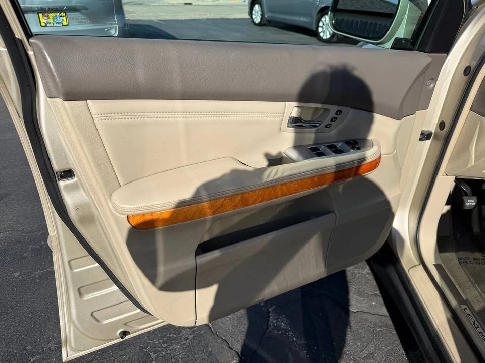 2005 Lexus RX 2nd Gen - Image 9 of 20