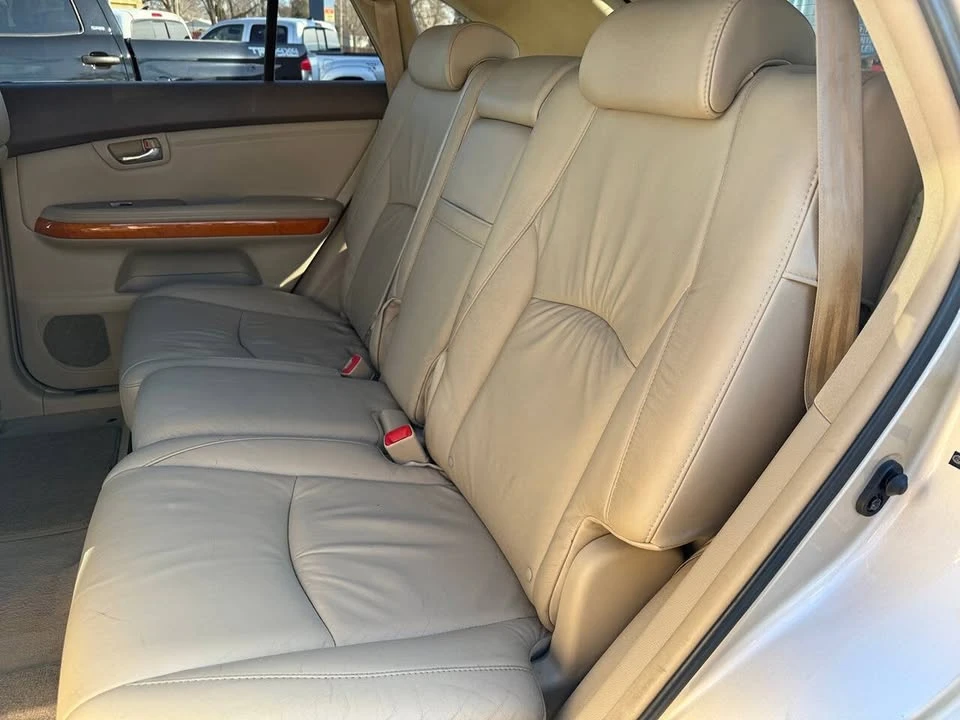 2005 Lexus RX 2nd Gen - Image 17 of 20