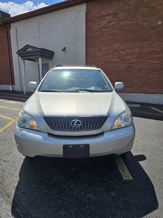 2005 Lexus RX 2nd Gen - Image 13 of 14