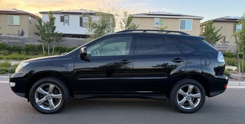 2005 Lexus RX 2nd Gen - Image 5 of 21