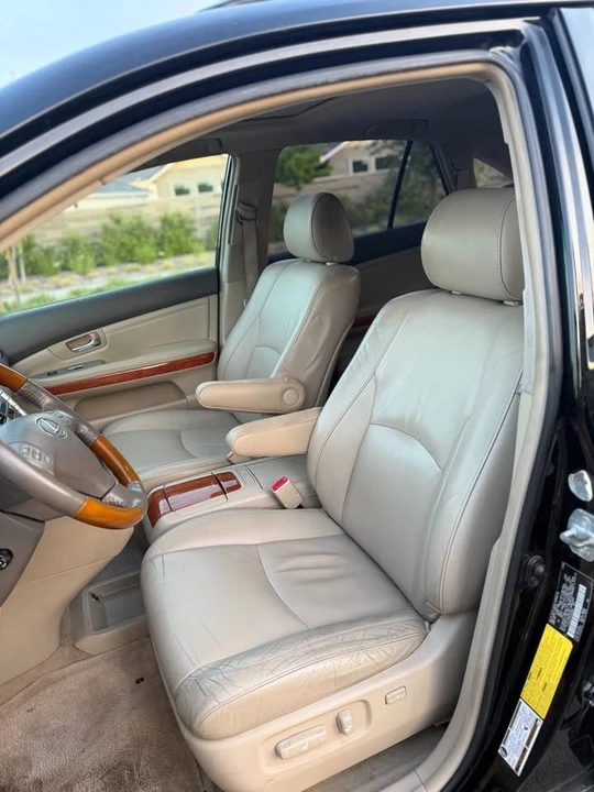 2005 Lexus RX 2nd Gen - Image 18 of 21