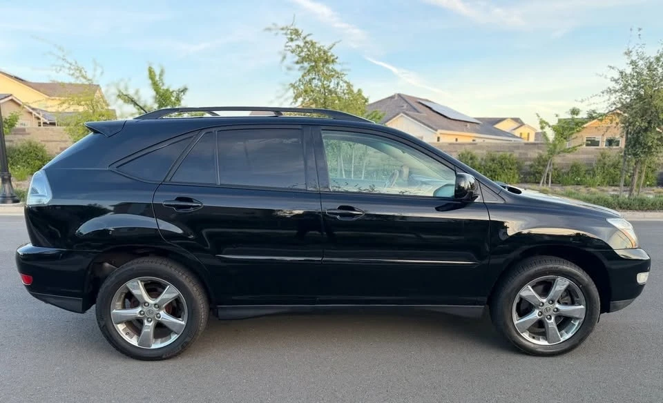 2005 Lexus RX 2nd Gen - Image 6 of 21
