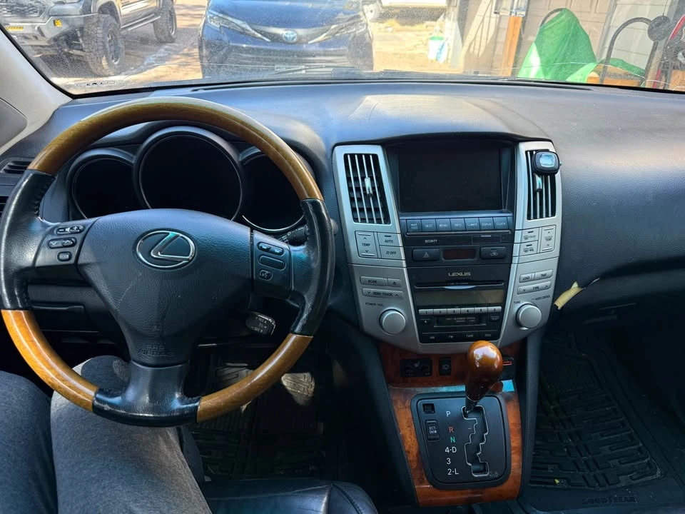2005 Lexus RX 2nd Gen - Image 7 of 8