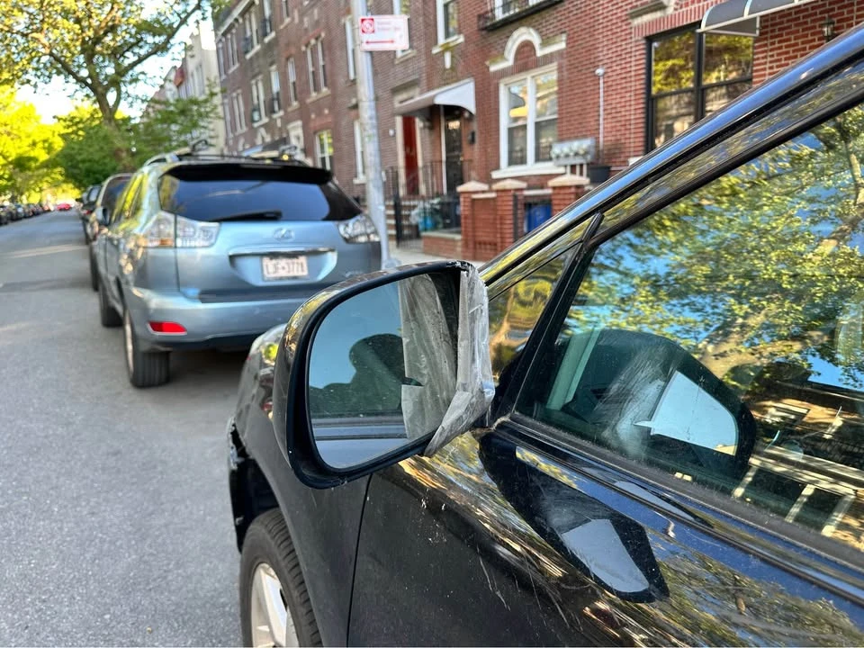 2005 Lexus RX 2nd Gen - Image 11 of 15