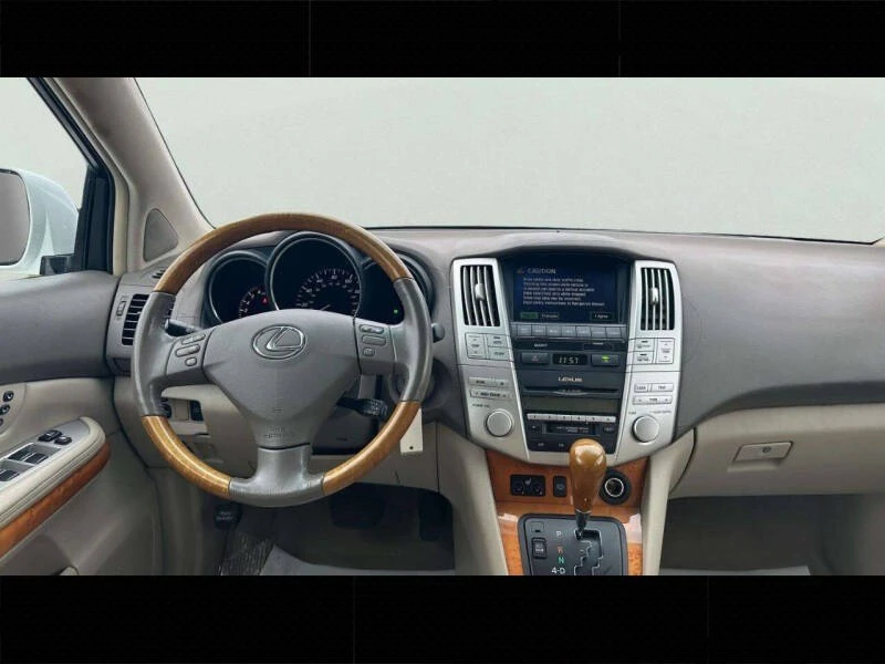 2005 Lexus RX 2nd Gen - Image 17 of 20