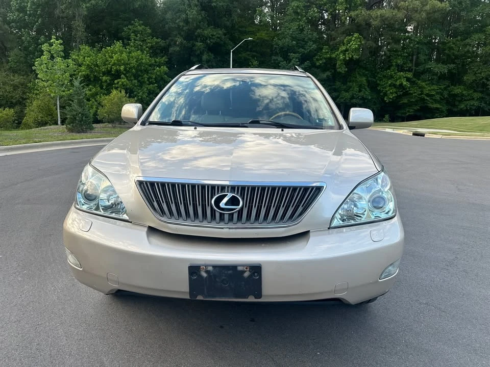 2005 Lexus RX 2nd Gen - Image 3 of 13