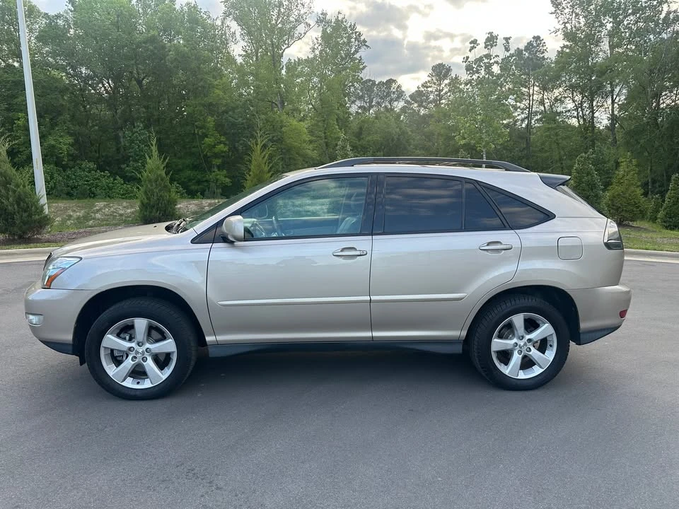 2005 Lexus RX 2nd Gen - Image 13 of 13