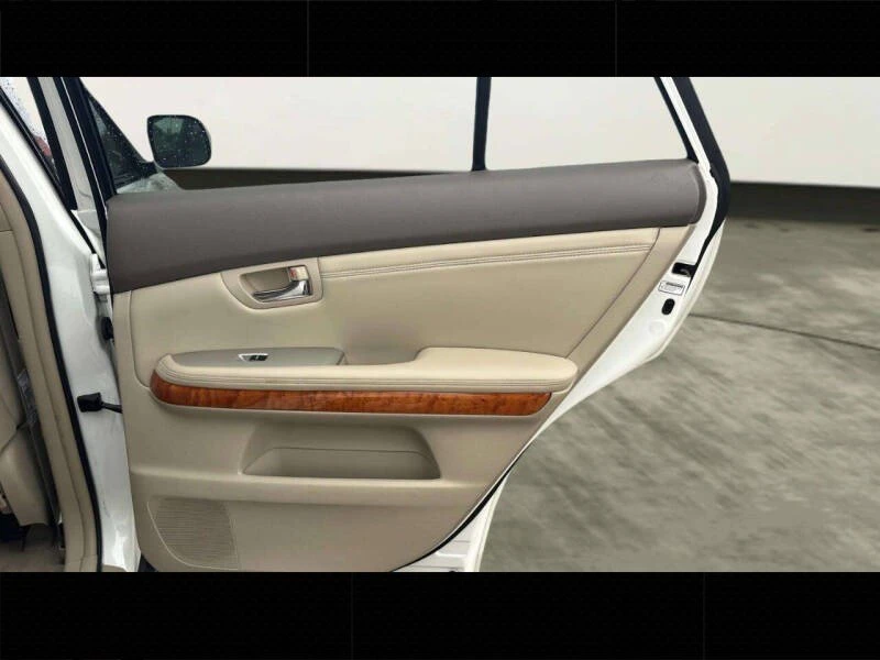 2005 Lexus RX 2nd Gen - Image 15 of 20