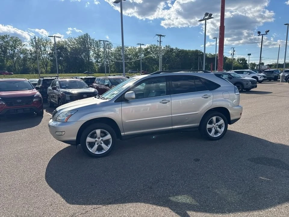 2005 Lexus RX 2nd Gen - Image 5 of 17