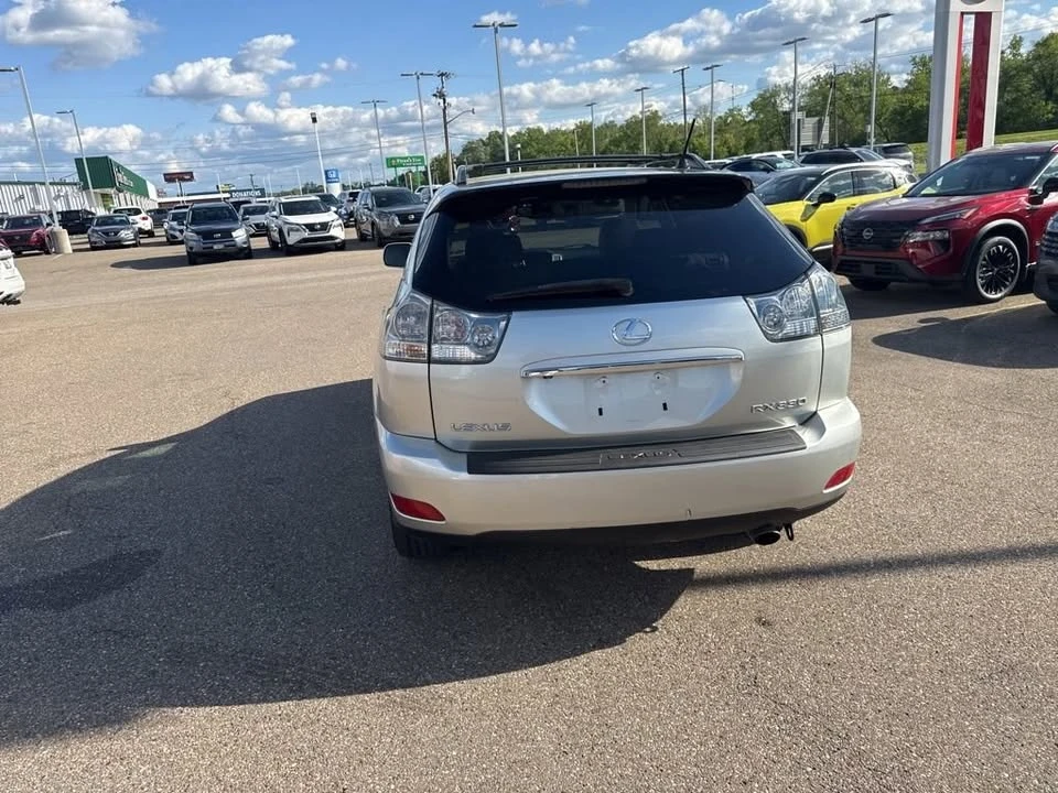 2005 Lexus RX 2nd Gen - Image 7 of 17