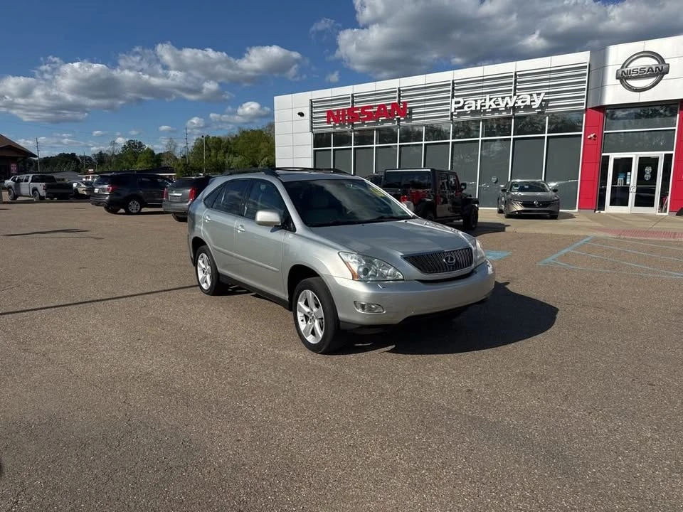 2005 Lexus RX 2nd Gen - Image 2 of 17
