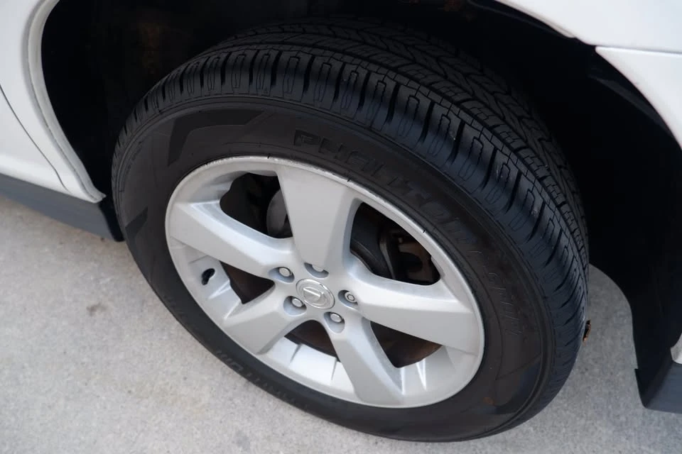 2005 Lexus RX 2nd Gen - Image 7 of 20