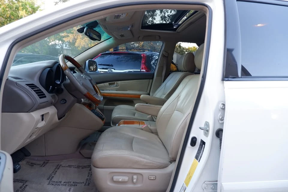2005 Lexus RX 2nd Gen - Image 9 of 20