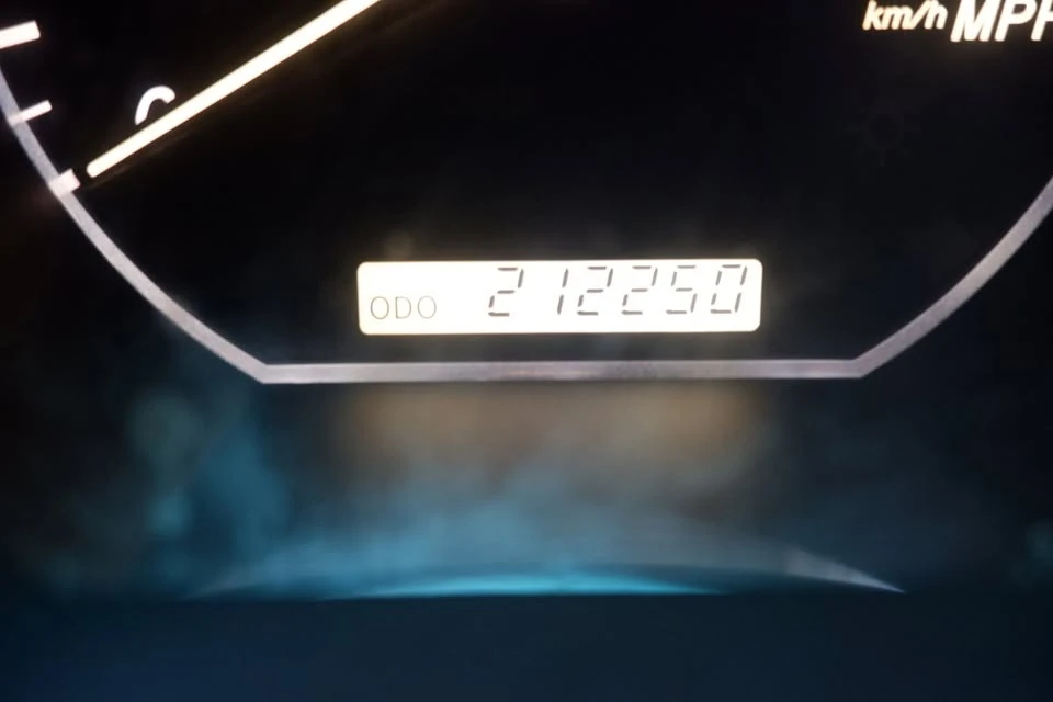 2005 Lexus RX 2nd Gen - Image 15 of 20