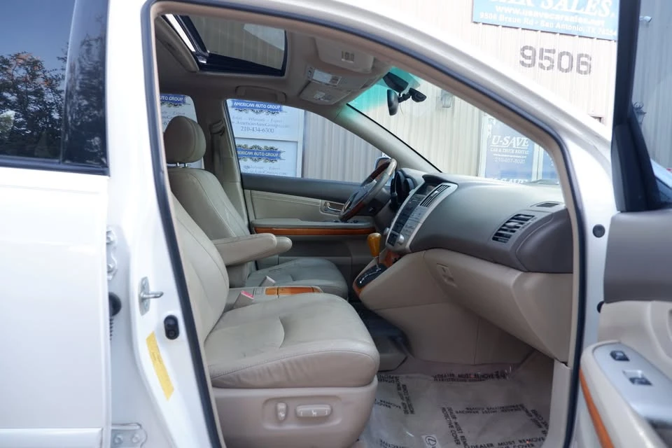 2005 Lexus RX 2nd Gen - Image 19 of 20
