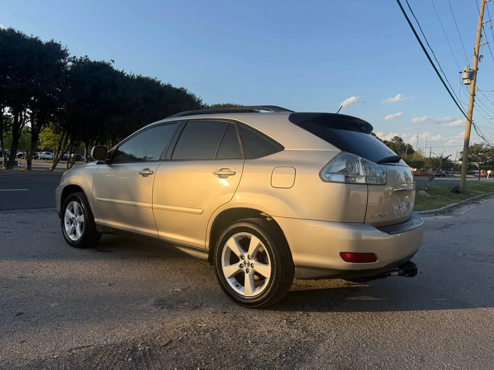 2005 Lexus RX 2nd Gen - Image 7 of 17