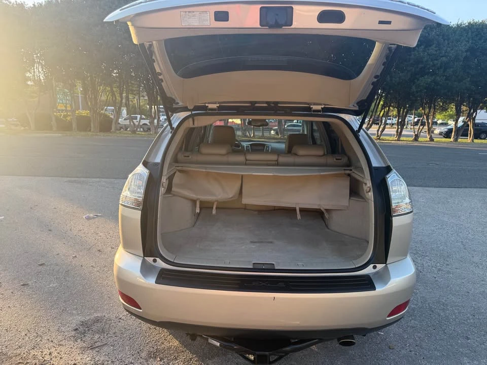 2005 Lexus RX 2nd Gen - Image 9 of 17