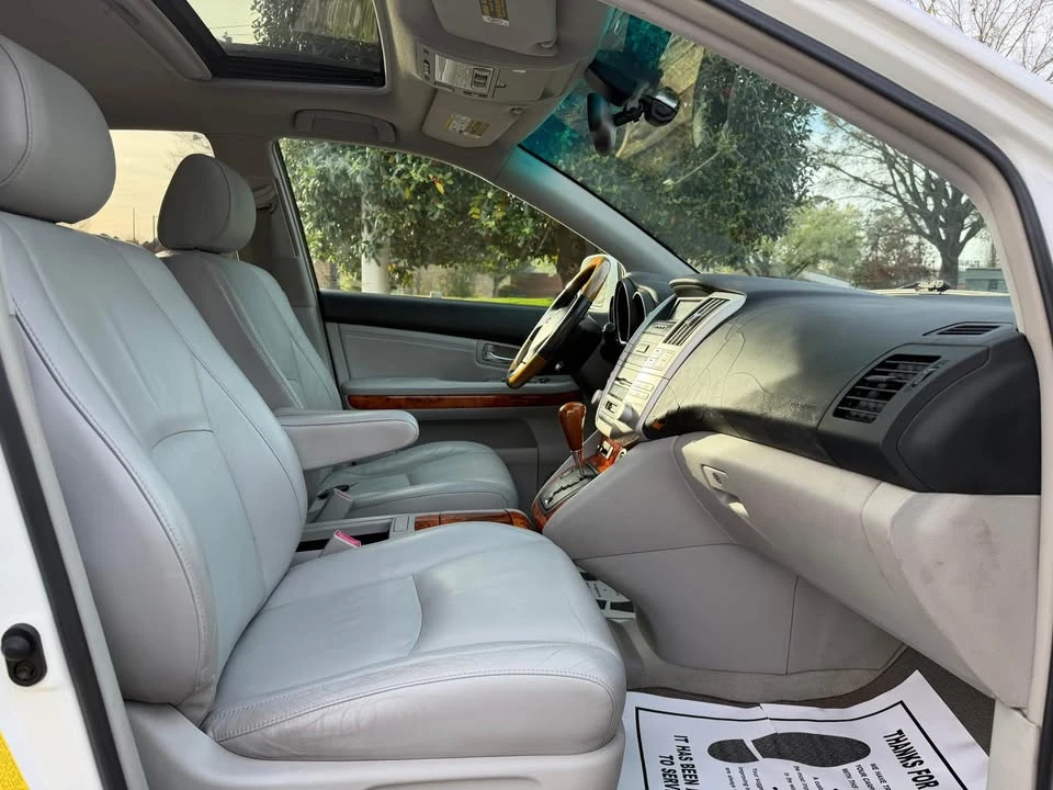 2005 Lexus RX 2nd Gen - Image 19 of 19