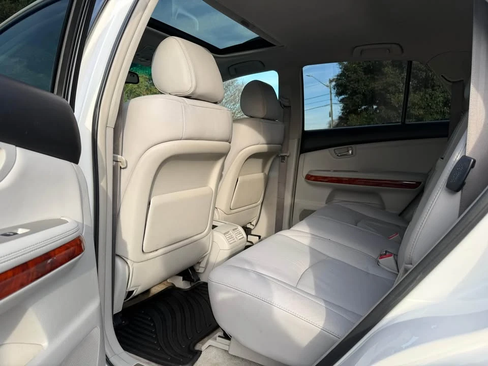 2005 Lexus RX 2nd Gen - Image 6 of 19