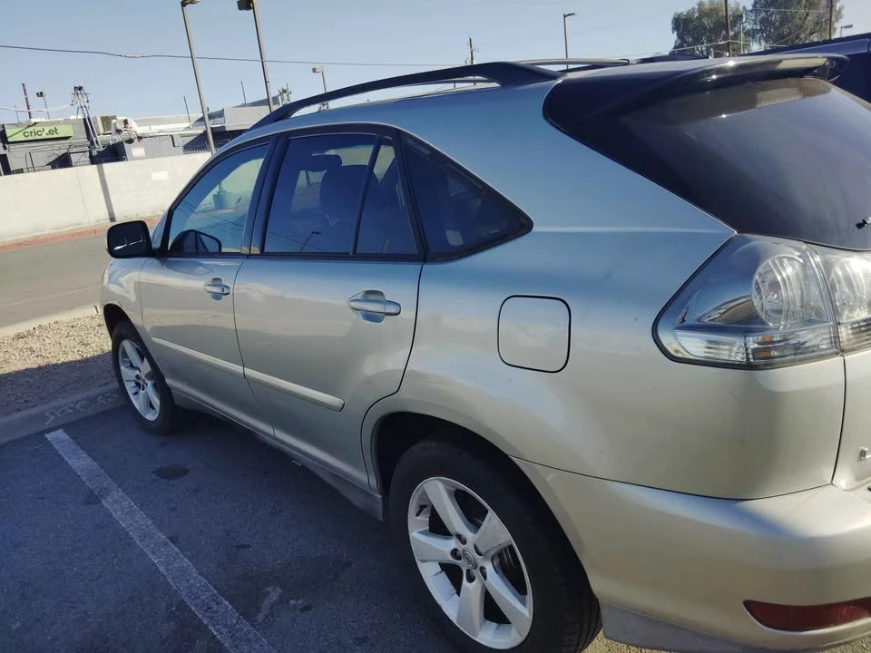 2005 Lexus RX 2nd Gen - Image 4 of 7