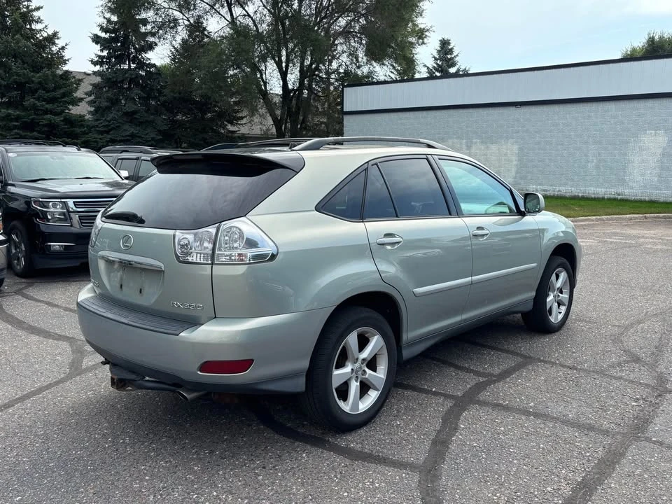 2005 Lexus RX 2nd Gen - Image 4 of 13