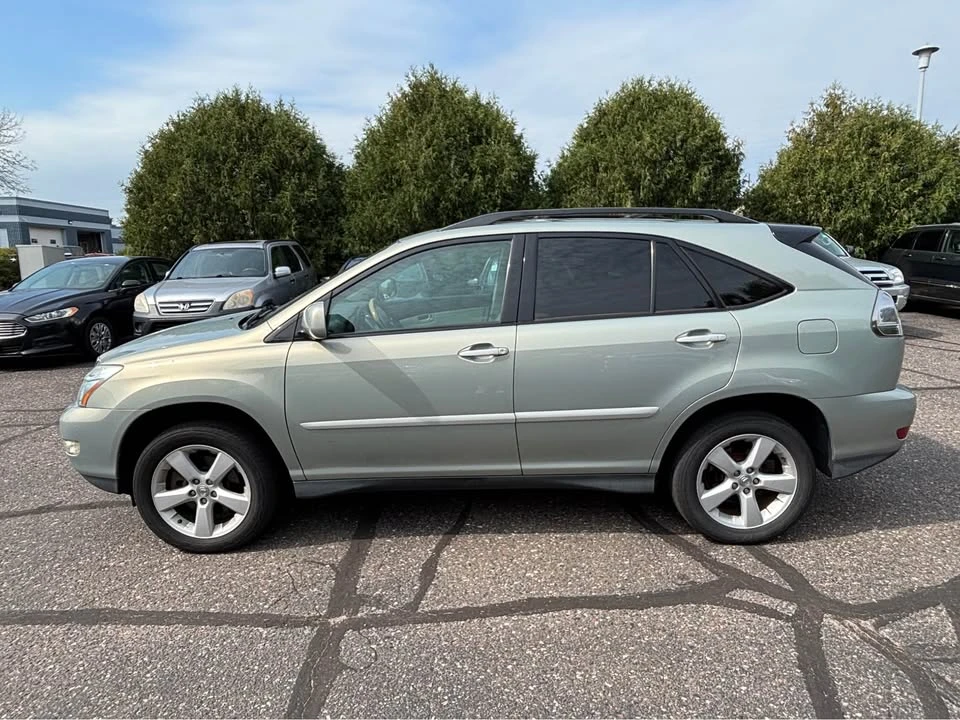 2005 Lexus RX 2nd Gen - Image 5 of 13