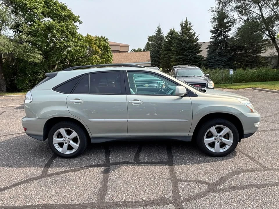 2005 Lexus RX 2nd Gen - Image 6 of 13