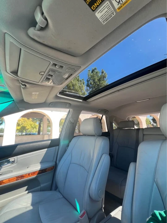 2005 Lexus RX 2nd Gen - Image 18 of 18