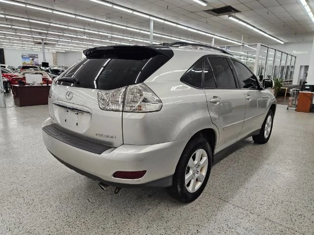 2005 Lexus RX 2nd Gen - Image 4 of 15