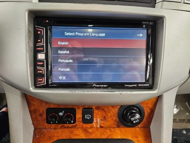 2005 Lexus RX 2nd Gen - Image 12 of 15