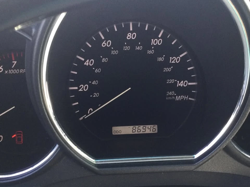 2005 Lexus RX 2nd Gen - Image 3 of 6