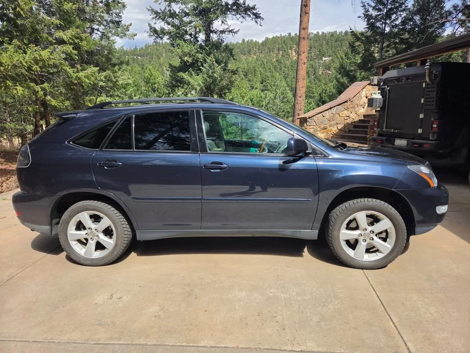 2005 Lexus RX 2nd Gen - Image 3 of 18
