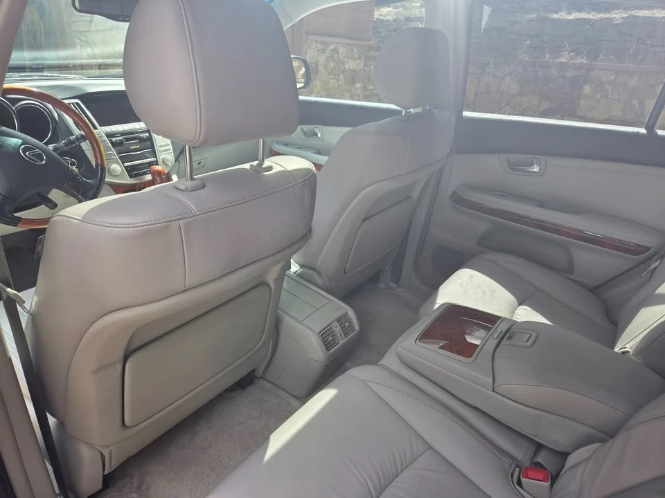 2005 Lexus RX 2nd Gen - Image 12 of 18