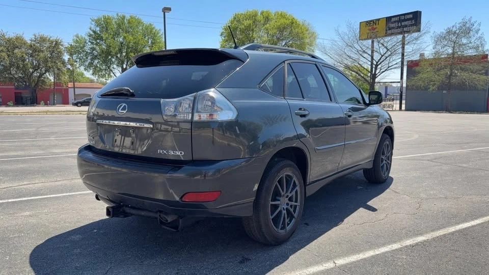 2005 Lexus RX 2nd Gen - Image 7 of 16