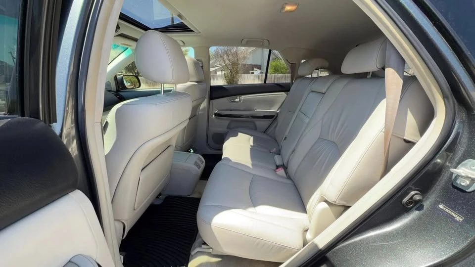 2005 Lexus RX 2nd Gen - Image 15 of 16