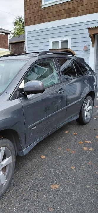 2005 Lexus RX 2nd Gen - Image 8 of 10