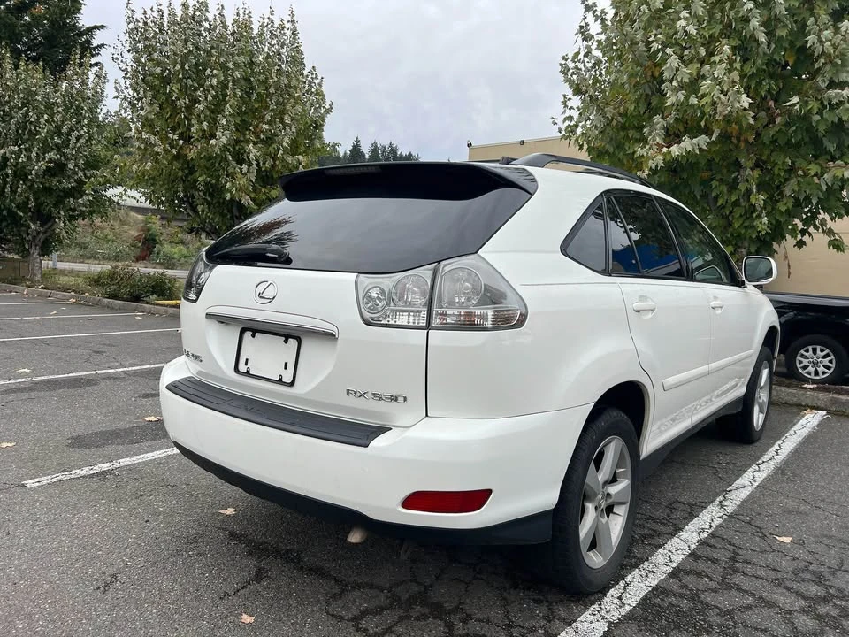 2005 Lexus RX 2nd Gen - Image 4 of 14