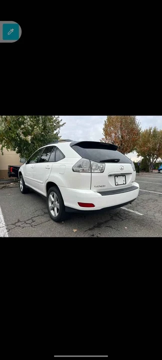 2005 Lexus RX 2nd Gen - Image 4 of 16