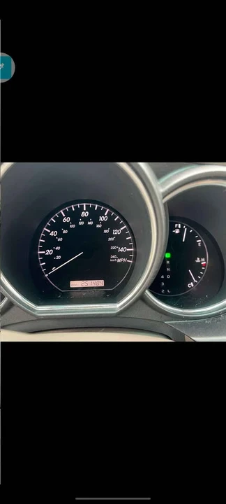 2005 Lexus RX 2nd Gen - Image 15 of 16