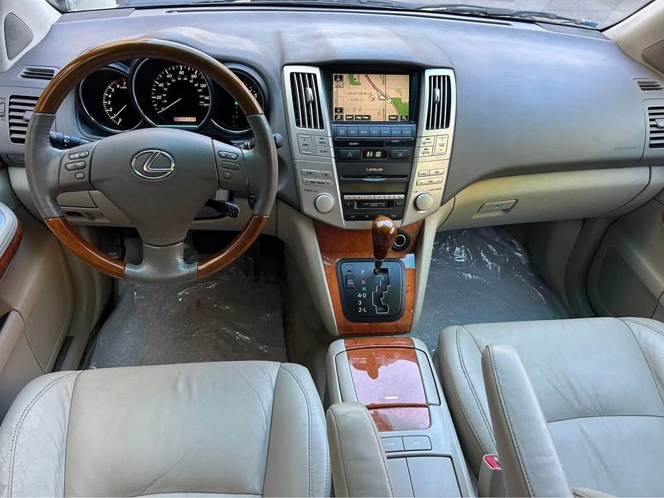 2005 Lexus RX 2nd Gen - Image 12 of 18