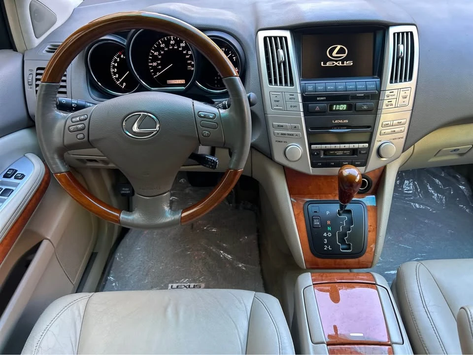 2005 Lexus RX 2nd Gen - Image 8 of 18