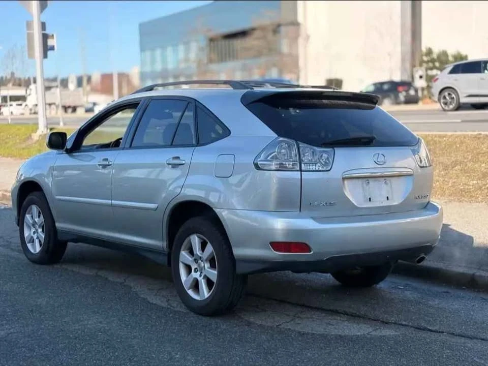 2005 Lexus RX 2nd Gen - Image 4 of 16