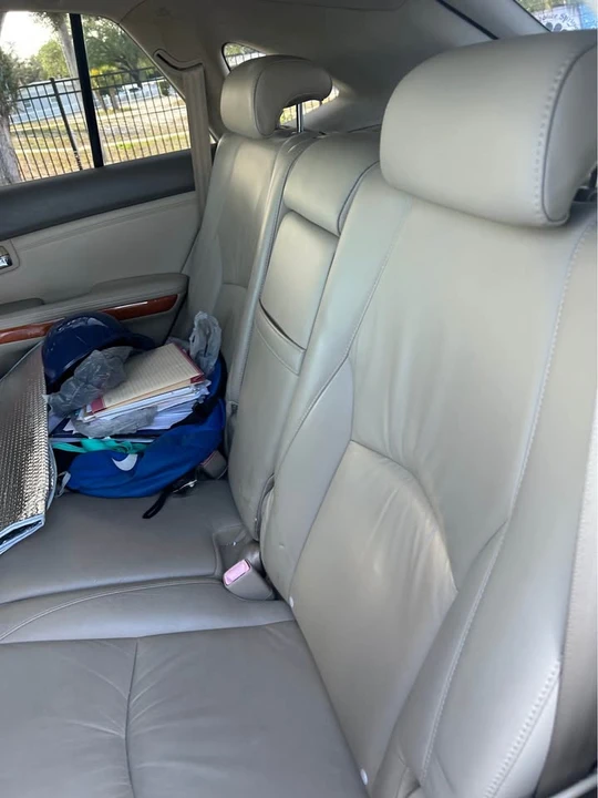 2005 Lexus RX 2nd Gen - Image 10 of 18